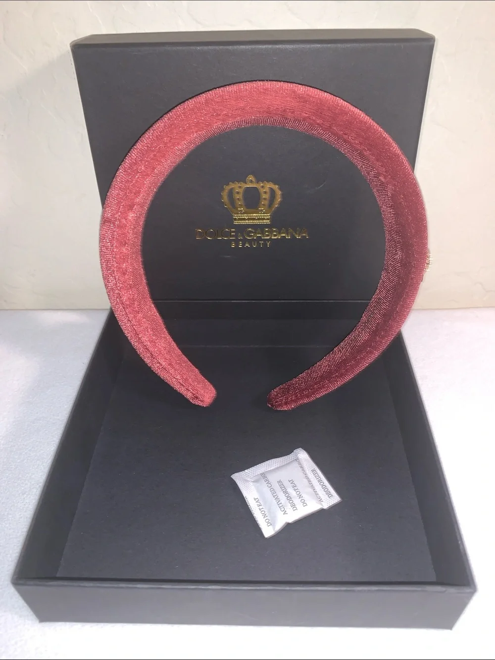 DOLCE & GABBANA BRAND NEW IN BOX LIMITED EDITION ROSE PLUSH VELVET HEADBAND